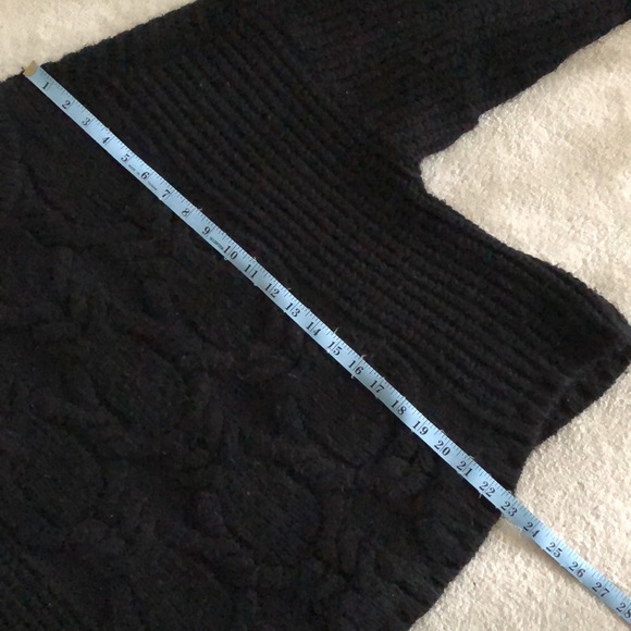 Chunky braided knit mock neck sweater - Picture 7 of 11
